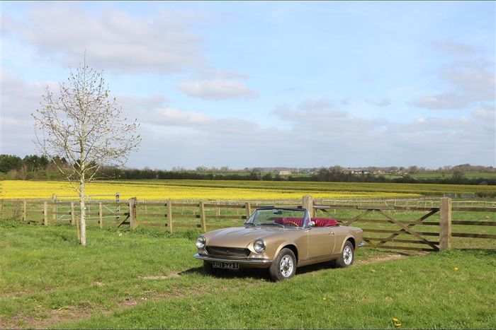 Fiat 124 CS Spider 1973 by:AMPaquete