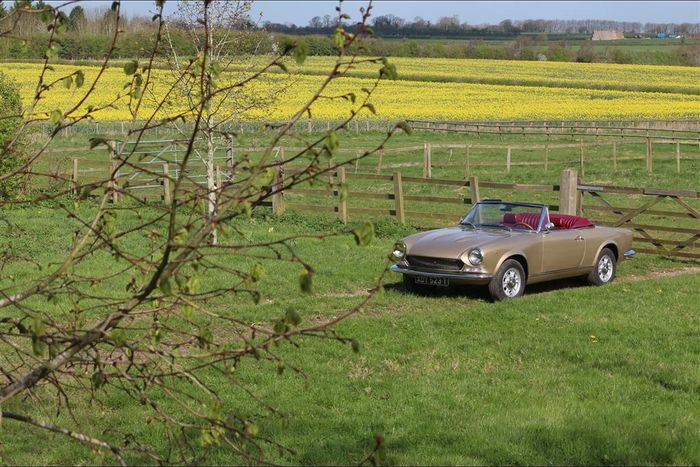 Fiat 124 CS Spider 1973 by:AMPaquete