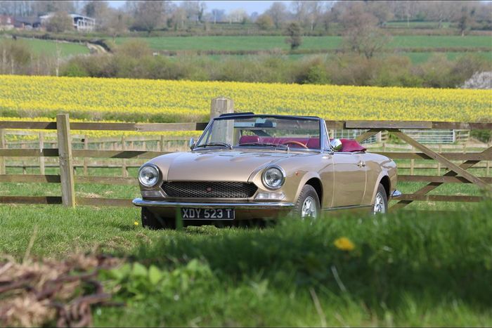 Fiat 124 CS Spider 1973 by:AMPaquete