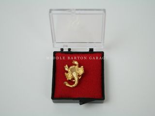 ABARTH SCORPION LAPEL/TIE PIN - GOLD COLOUR  20mm