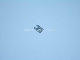 600 THROTTLE CABLE RETAINING PLATE