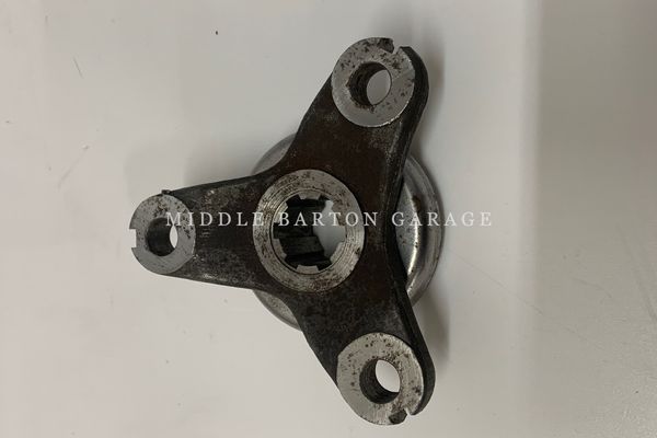 OUTPUT YOKE 6 SPLINE 124 SPORT