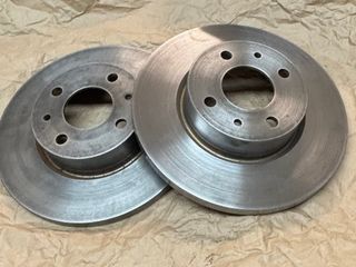 FRONT BRAKE DISCS (PAIR) FIAT CROMA / LANCIA THEMA (NOS)