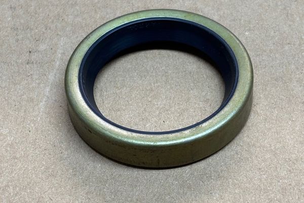 REAR WHEEL BEARING OIL SEAL 500F/R/126