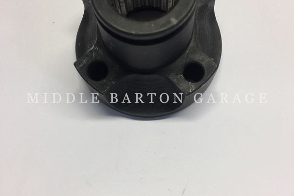 DRIVESHAFT ADAPTOR FLANGE 500D ADAPTOR