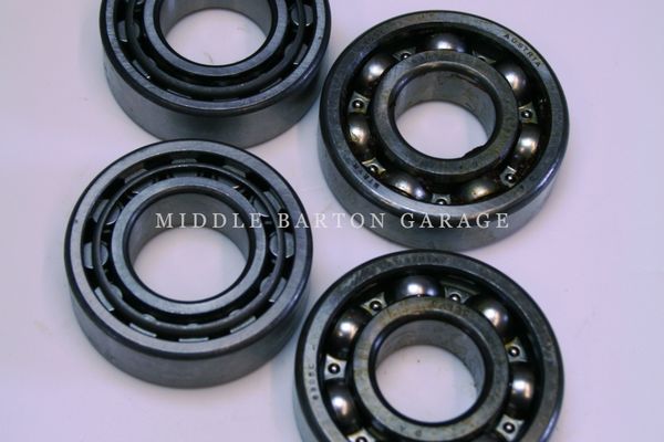 REAR WHEEL BEARING SET (1 SIDE) 850