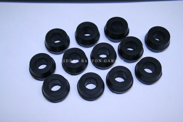 ANTI-ROLL BAR LINK BUSH 850 (CAR SET 12 BUSHES)