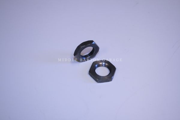 HALF NUT FOR BRAKE PIPE 600  (PAIR)