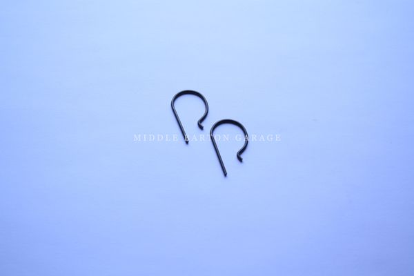 CLUTCH RELEASE BEARING SPRINGS 500/126  (PAIR REQUIRED.)