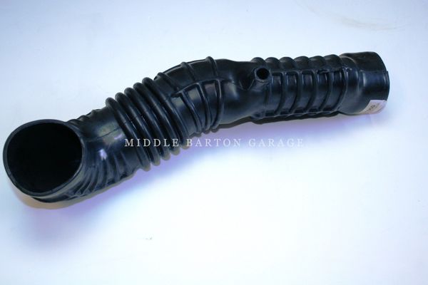 AIR INTAKE HOSE 2000ie